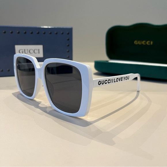 Gucci sunglasses main image 9